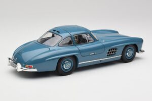 Mercedes 300 SL W198 Světle Modrý Minichamps 1:18 180039007 Kov – obrázek 3 z 8