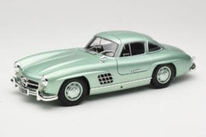 Mercedes 300 SL W198 Gullwing Light Green Metallic Minichamps 1:18 110037221 Kov