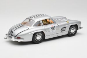 Mercedes 300 SL W198 #295 1954 Bburago 1:18 32813 Kov – obrázek 3 z 8