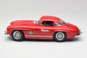 Mercedes 300 SL W198 Red Metallic Bburago 1:18 3013-M1 Kov – obrázek 4 z 8