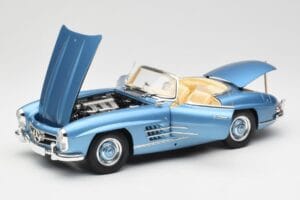 Mercedes 300 SL W198 Roadster Hardtop Light Blue Metallic Minichamps 1:18 180039042 Kov – obrázek 2 z 9