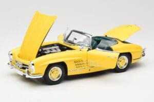 Mercedes 300 SL W198 Roadster Hardtop Signal Yellow Minichamps 1:18 180039044 Kov – obrázek 2 z 9
