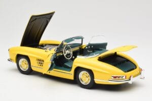 Mercedes 300 SL W198 Roadster Hardtop Signal Yellow Minichamps 1:18 180039044 Kov – obrázek 6 z 9