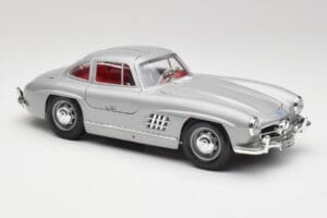 Mercedes 300 SL W198 Gullwing Silver Šedý Bburago 1:18 3513 Kov – obrázek 6 z 8