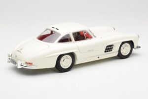 Mercedes 300 SL W198 Bílý Minichamps 1:18 180039006 Kov – obrázek 3 z 8