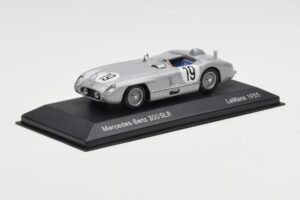 Mercedes 300 SLR #19 J.M. Fangio / S. Moss 24 Hours of Le Mans 1955 Minichamps 1:43 B66040253 Kov – obrázek 2 z 4