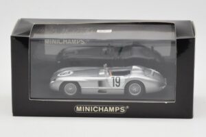 Mercedes 300 SLR #19 P. Levegh / J. Fitch 24 Hours of Le Mans 1955 Minichamps 1:43 432553000 Kov – obrázek 4 z 4