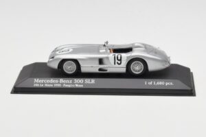 Mercedes 300 SLR #19 P. Levegh / J. Fitch 24 Hours of Le Mans 1955 Minichamps 1:43 432553000 Kov
