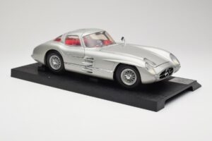 Mercedes 300 SLR Stříbrný Revell 1:12 08851 Kov – obrázek 6 z 8