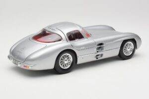 Mercedes 300 SLR Uhlenhaut Coupe Stříbrný Maisto 1:18 36898 Kov – obrázek 3 z 8