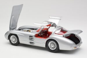 Mercedes 300 SLR Uhlenhaut Coupe Stříbrný Maisto 1:18 36898 Kov – obrázek 5 z 8