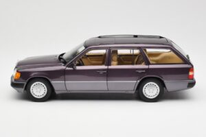 Mercedes 300D S124 T-Model Bornit Edice Dealer Norev 1:18 B66040701 Kov – obrázek 4 z 8