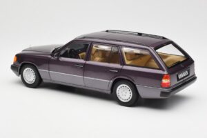 Mercedes 300D S124 T-Model Bornit Edice Dealer Norev 1:18 B66040701 Kov – obrázek 7 z 8