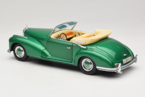 Mercedes 300S Cabriolet Green Metallic Maisto 1:18 52116 Kov – obrázek 6 z 7