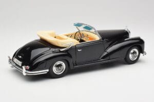Mercedes 300SC W188 Obsidian Černý Maisto 1:18 806B Kov – obrázek 3 z 8
