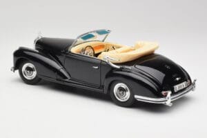 Mercedes 300SC W188 Obsidian Černý Maisto 1:18 806B Kov – obrázek 7 z 8