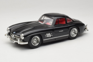 Mercedes 300SL Černý Bburago 1:18 3015-M3 Kov