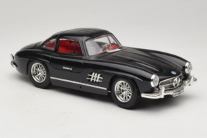 Mercedes 300SL Černý Bburago 1:18 3015-M3 Kov – obrázek 6 z 8