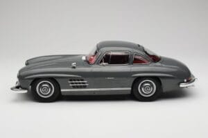 Mercedes 300SL W198 Gullwing Graphite Grey Norev 1:12 123852 Kov – obrázek 3 z 6