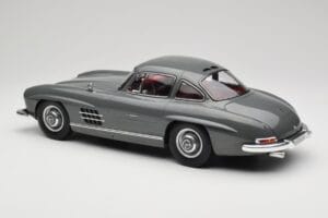 Mercedes 300SL W198 Gullwing Graphite Grey Norev 1:12 123852 Kov – obrázek 5 z 6