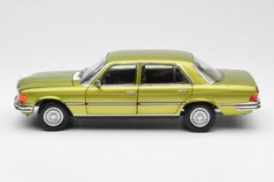 Mercedes 450 SEL W116 Citrus Zelený Edice Dealer Norev 1:18 B66040683 Kov – obrázek 4 z 8