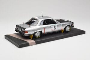 Mercedes 450 SLC 5.0 C107 Hertz #6 H. Mikkola Rally Bandama 1979 Winner Minichamps 1:18 107793206 Pryskyřice – obrázek 2 z 6