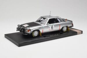 Mercedes 450 SLC 5.0 C107 Hertz #6 H. Mikkola Rally Bandama 1979 Winner Minichamps 1:18 107793206 Pryskyřice
