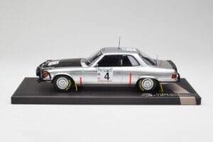 Mercedes 450 SLC 5.0 C107 #4 B. Waldegard / H. Thorszelius Rally Bandama 1979 Minichamps 1:18 107793204 Pryskyřice – obrázek 3 z 6