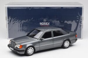 Mercedes 500 E W124 Pearl Šedý Norev 1:18 183946 Kov – obrázek 8 z 8