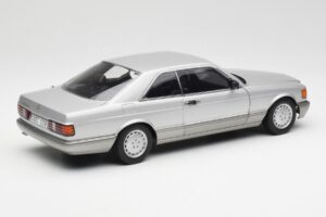 Mercedes 500 SEC C126 Stříbrný AUTOart 1:18 76212 Kov – obrázek 3 z 8