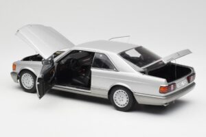 Mercedes 500 SEC C126 Stříbrný AUTOart 1:18 76212 Kov – obrázek 5 z 8
