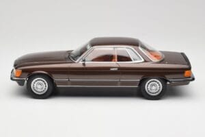 Mercedes 500 SLC C107 Beige Metallic KK-Scale 1:18 KKDC180851 Kov – obrázek 3 z 6