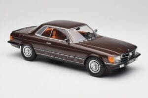 Mercedes 500 SLC C107 Beige Metallic KK-Scale 1:18 KKDC180851 Kov – obrázek 4 z 6