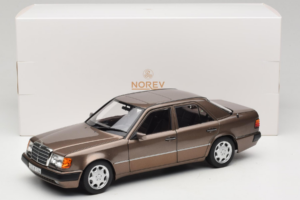 Mercedes 500E W124 Impala Metallic Norev 1:18 183954 Kov – obrázek 8 z 8