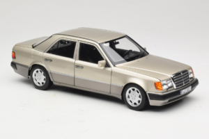 Mercedes 500E W124 Smoke Silver Dealerská Edice Norev 1:18 B66040724 Kov – obrázek 6 z 8