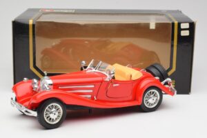 Mercedes 500K Roadster Červený Bburago 1:18 3020 Kov – obrázek 8 z 8