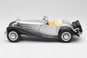 Mercedes 500K Roadster Stříbrný Bburago 1:18 3020-M1 Kov – obrázek 4 z 8