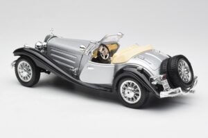 Mercedes 500K Roadster Stříbrný Bburago 1:18 3020-M1 Kov – obrázek 5 z 8