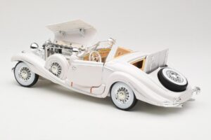 Mercedes 500K Special Roadster Bílý Premiere Edition Maisto 1:18 536055 Kov – obrázek 5 z 8