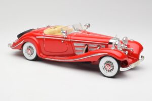 Mercedes 500K Special Roadster Červený Maisto 1:18 56058 Kov – obrázek 6 z 8