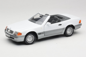 Mercedes 500 SL R129 Bílý Roadtough 1:18 92048 Kov