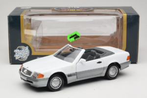 Mercedes 500 SL R129 Bílý Roadtough 1:18 92048 Kov – obrázek 8 z 8