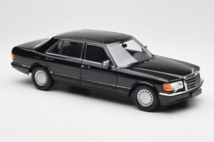 Mercedes 560 SEL W126 Černý Edice Dealer Norev 1:18 B66040599 Kov – obrázek 6 z 8