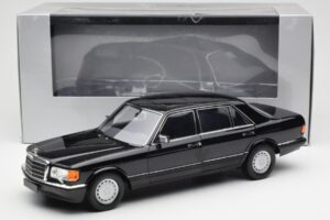 Mercedes 560 SEL W126 Černý Edice Dealer Norev 1:18 B66040599 Kov – obrázek 8 z 8