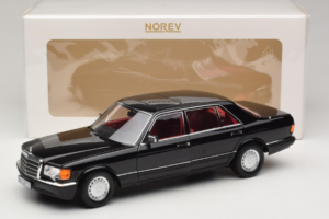 Mercedes 560 SEL W126 Černý S Červeným Interiérem Norev 1:18 183788 Kov – obrázek 2 z 8