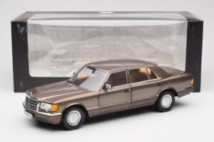 Mercedes 560 SEL W126 Impala Hnědý Edice Dealer Norev 1:18 B66040646 Kov – obrázek 8 z 8