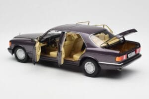 Mercedes 560 SEL W126 Fialový Metallic Norev 1:18 183544 Kov – obrázek 5 z 8