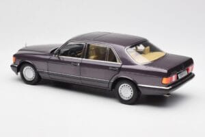 Mercedes 560 SEL W126 Fialový Metallic Norev 1:18 183544 Kov – obrázek 7 z 8