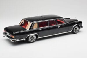 Mercedes 600 Pullman W100 Černý NZG 1:18 1071/50 Kov – obrázek 3 z 8