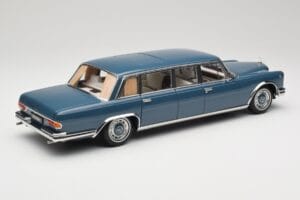 Mercedes 600 Pullman W100 Modrý NZG 1:18 B66040707 Kov – obrázek 3 z 8
